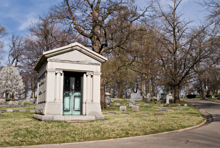 Ohio-vault-works-mausoleum